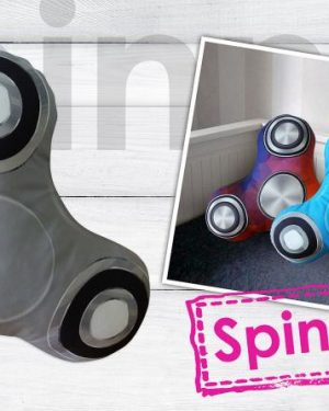 spinner dekoracny vankus siva